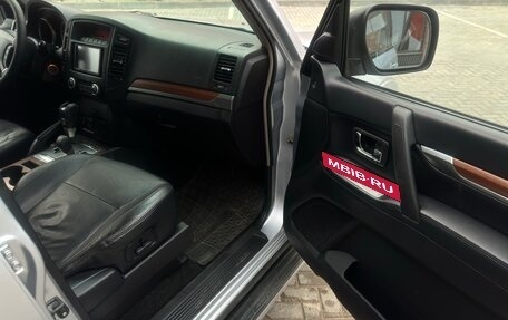 Mitsubishi Pajero IV, 2008 год, 1 545 000 рублей, 14 фотография