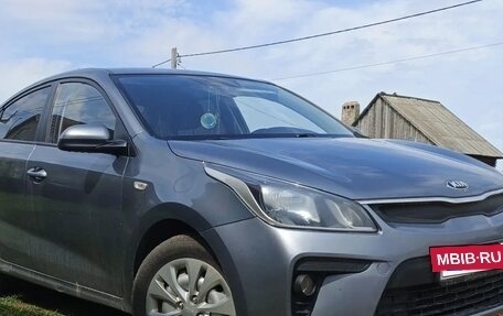 KIA Rio IV, 2017 год, 1 180 000 рублей, 2 фотография