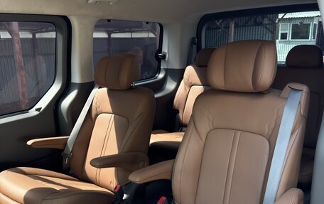 Hyundai Staria, 2023 год, 5 850 000 рублей, 7 фотография