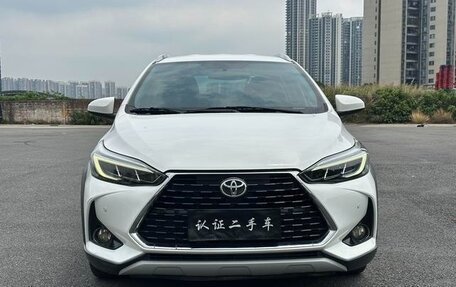 Toyota Yaris Cross, 2022 год, 1 175 947 рублей, 2 фотография