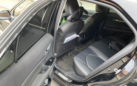 Toyota Camry, 2020 год, 3 250 000 рублей, 10 фотография