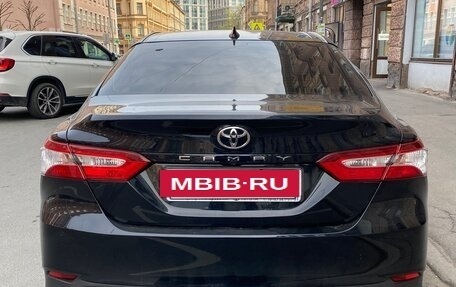 Toyota Camry, 2020 год, 3 250 000 рублей, 4 фотография