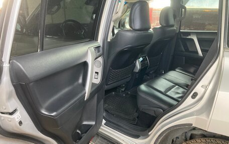 Toyota Land Cruiser Prado 150 рестайлинг 2, 2019 год, 5 050 000 рублей, 5 фотография