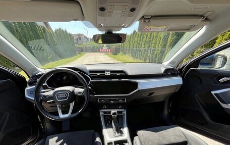 Audi Q3, 2022 год, 2 515 000 рублей, 15 фотография