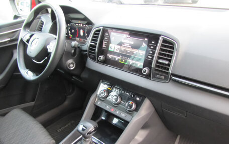 Skoda Karoq I, 2023 год, 3 257 254 рублей, 12 фотография