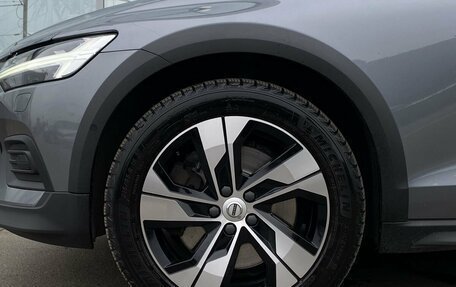 Volvo V60 II, 2021 год, 3 999 000 рублей, 9 фотография