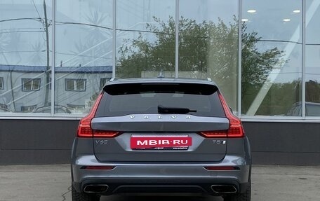 Volvo V60 II, 2021 год, 3 999 000 рублей, 6 фотография