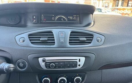 Renault Scenic III, 2013 год, 700 000 рублей, 12 фотография
