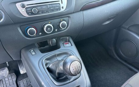 Renault Scenic III, 2013 год, 700 000 рублей, 13 фотография