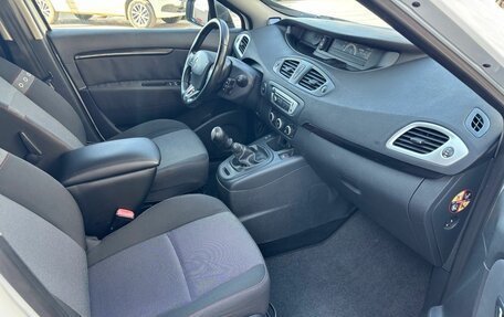 Renault Scenic III, 2013 год, 700 000 рублей, 19 фотография