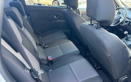 Renault Scenic III, 2013 год, 700 000 рублей, 18 фотография