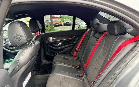 Mercedes-Benz E-Класс, 2016 год, 3 000 000 рублей, 9 фотография