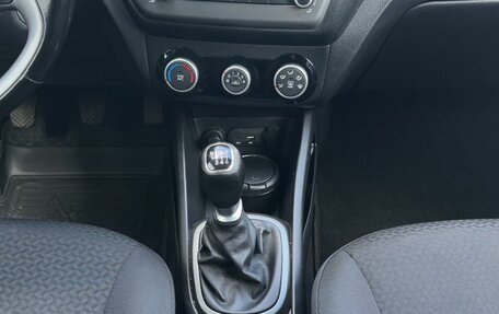 KIA Rio III рестайлинг, 2016 год, 980 000 рублей, 11 фотография
