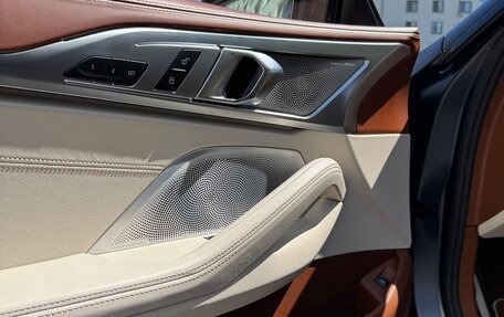 BMW 8 серия, 2019 год, 9 450 000 рублей, 14 фотография