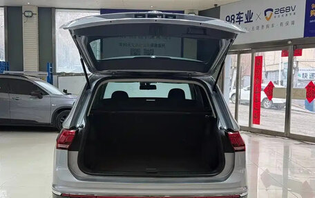 Volkswagen Tiguan II, 2022 год, 2 210 013 рублей, 7 фотография