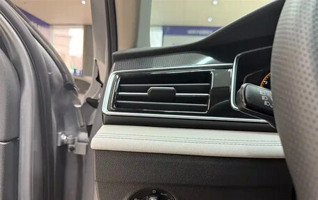 Volkswagen Tiguan II, 2022 год, 2 210 013 рублей, 11 фотография