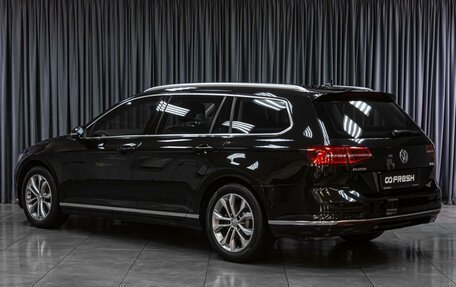 Volkswagen Passat B8 рестайлинг, 2015 год, 1 879 000 рублей, 2 фотография