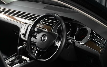 Volkswagen Passat B8 рестайлинг, 2015 год, 1 879 000 рублей, 21 фотография