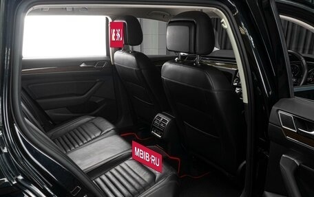 Volkswagen Passat B8 рестайлинг, 2015 год, 1 879 000 рублей, 16 фотография
