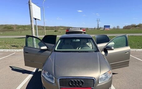 Audi A4, 2005 год, 590 000 рублей, 4 фотография