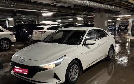 Hyundai Elantra, 2021 год, 2 000 000 рублей, 3 фотография