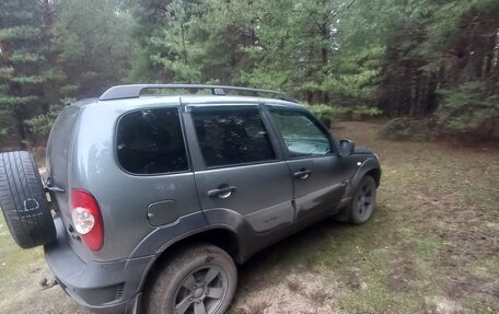 Chevrolet Niva I рестайлинг, 2017 год, 680 000 рублей, 9 фотография