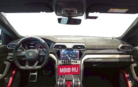 Lamborghini Urus I, 2025 год, 38 000 000 рублей, 5 фотография