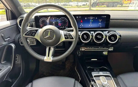 Mercedes-Benz A-Класс, 2023 год, 1 700 000 рублей, 17 фотография