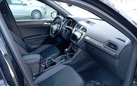 Volkswagen Tiguan II, 2020 год, 2 150 000 рублей, 17 фотография