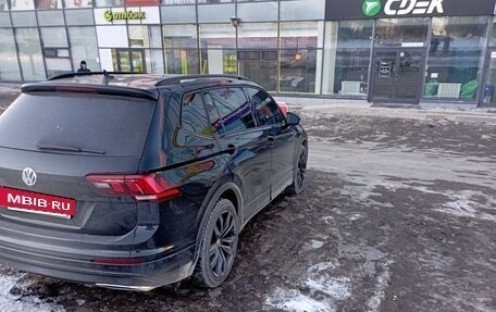 Volkswagen Tiguan II, 2020 год, 2 150 000 рублей, 3 фотография