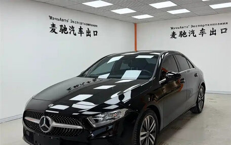 Mercedes-Benz A-Класс, 2022 год, 2 149 290 рублей, 2 фотография