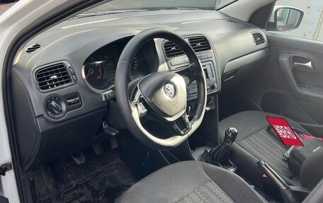 Volkswagen Polo VI (EU Market), 2015 год, 400 000 рублей, 5 фотография