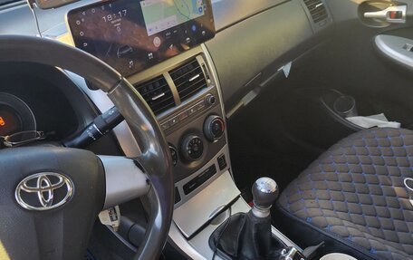 Toyota Corolla, 2011 год, 999 999 рублей, 6 фотография