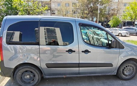 Peugeot Partner II рестайлинг 2, 2009 год, 550 000 рублей, 3 фотография