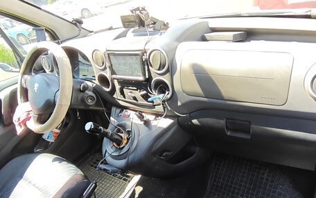 Peugeot Partner II рестайлинг 2, 2009 год, 550 000 рублей, 9 фотография