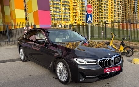 BMW 5 серия, 2021 год, 4 300 000 рублей, 2 фотография
