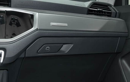 Audi Q3, 2023 год, 2 990 000 рублей, 12 фотография