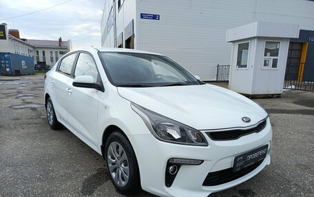 KIA Rio IV, 2020 год, 1 700 000 рублей, 3 фотография