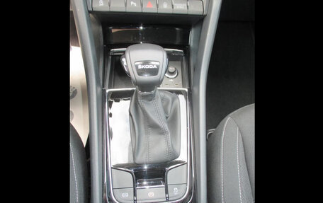 Skoda Karoq I, 2024 год, 3 789 365 рублей, 12 фотография