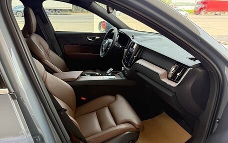 Volvo XC60 II, 2023 год, 4 775 750 рублей, 13 фотография
