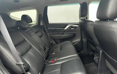 Mitsubishi Pajero Sport III рестайлинг, 2019 год, 3 750 000 рублей, 14 фотография
