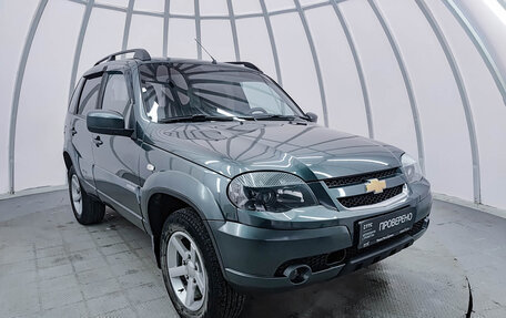 Chevrolet Niva I рестайлинг, 2016 год, 740 000 рублей, 3 фотография