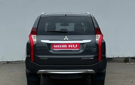 Mitsubishi Pajero Sport III рестайлинг, 2019 год, 3 750 000 рублей, 6 фотография