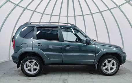 Chevrolet Niva I рестайлинг, 2016 год, 740 000 рублей, 5 фотография