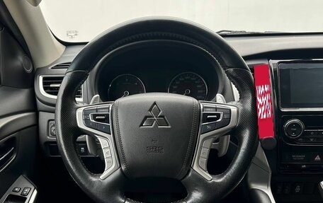 Mitsubishi Pajero Sport III рестайлинг, 2019 год, 3 750 000 рублей, 12 фотография