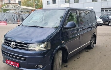 Volkswagen Multivan T5, 2012 год, 2 450 000 рублей, 1 фотография
