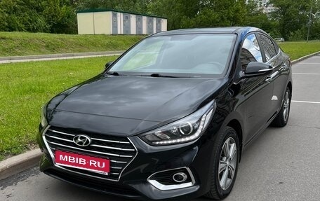 Hyundai Solaris II рестайлинг, 2017 год, 1 250 000 рублей, 1 фотография