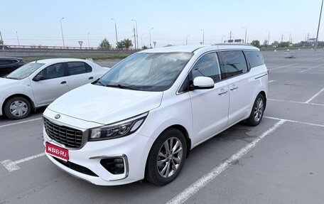 KIA Carnival III, 2019 год, 2 800 000 рублей, 1 фотография