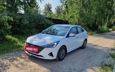 Hyundai Solaris II рестайлинг, 2022 год, 1 730 000 рублей, 2 фотография