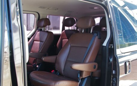 Hyundai Grand Starex Grand Starex I рестайлинг 2, 2019 год, 3 899 999 рублей, 8 фотография